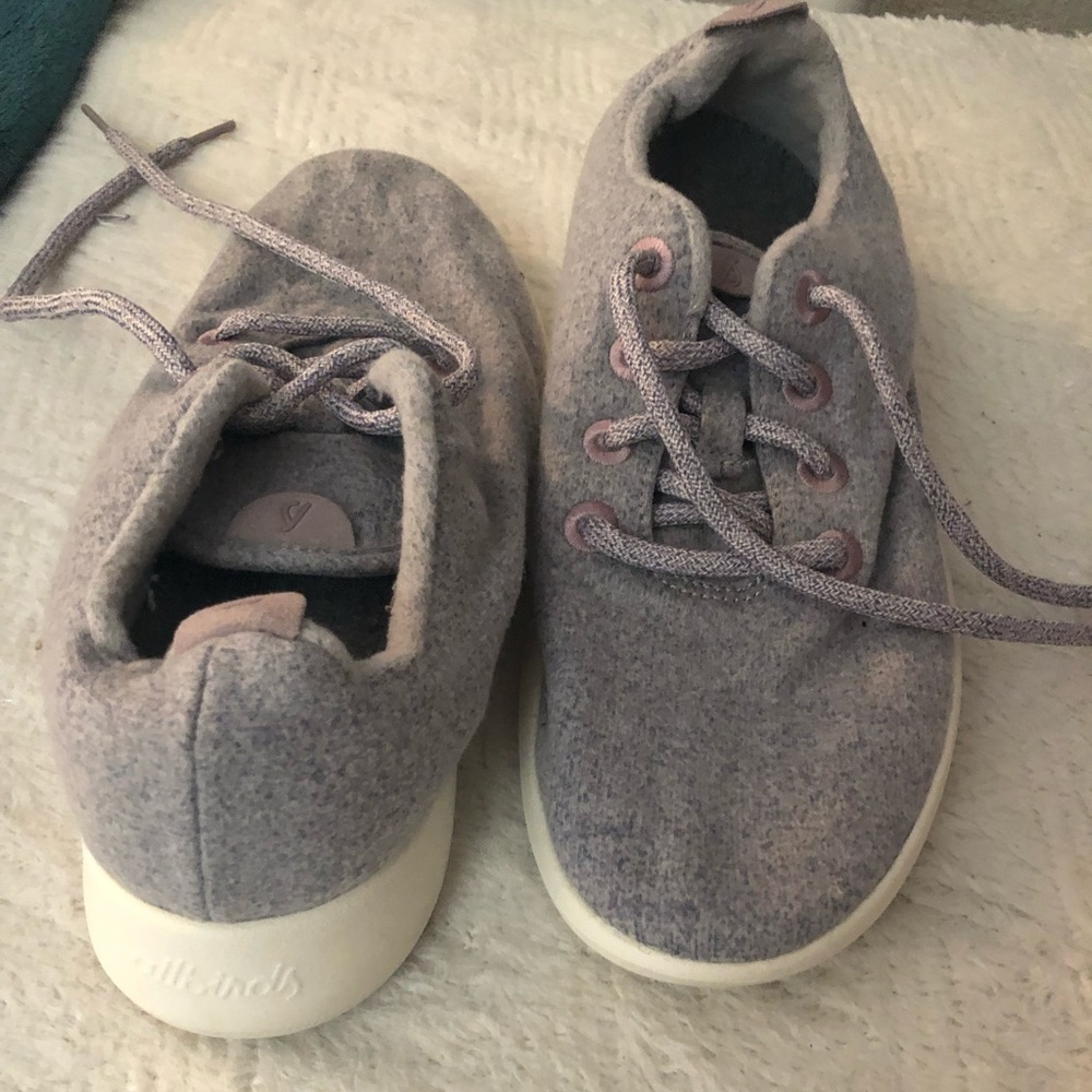 Allbirds running shoe - Grey with white sole